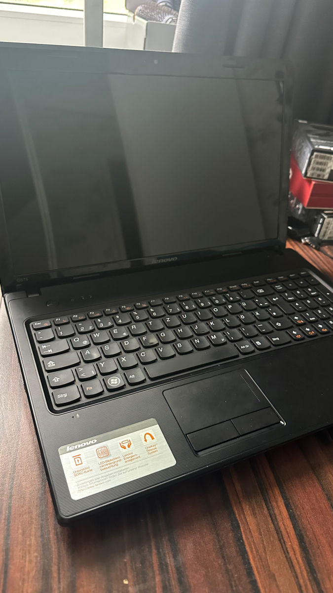 Lenovo G575  фото 1