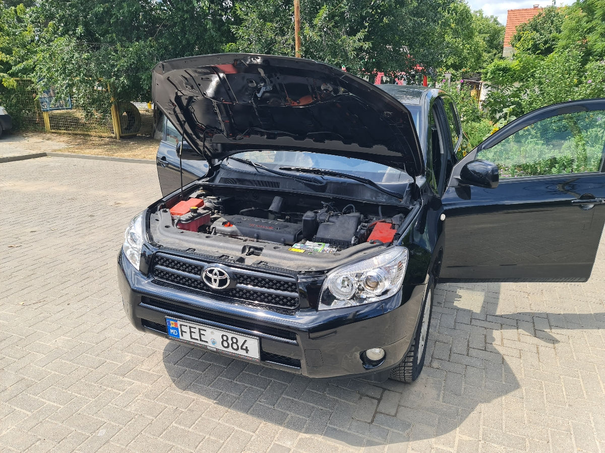 Toyota Rav 4 foto 0