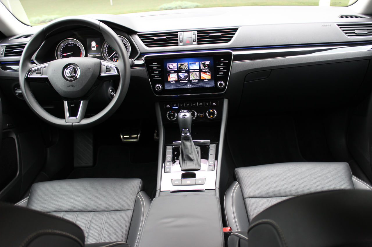 Skoda Superb foto 9