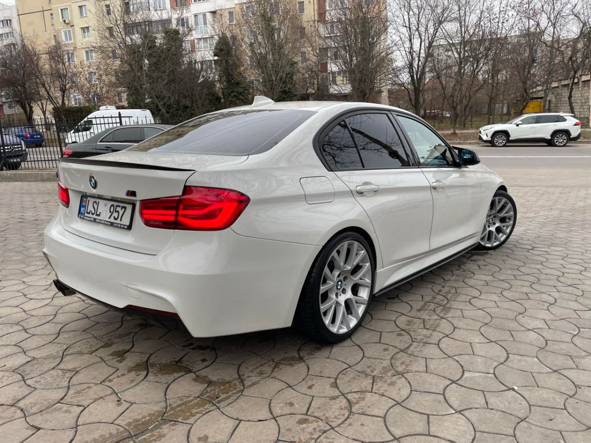 Bmw F30 foto 1