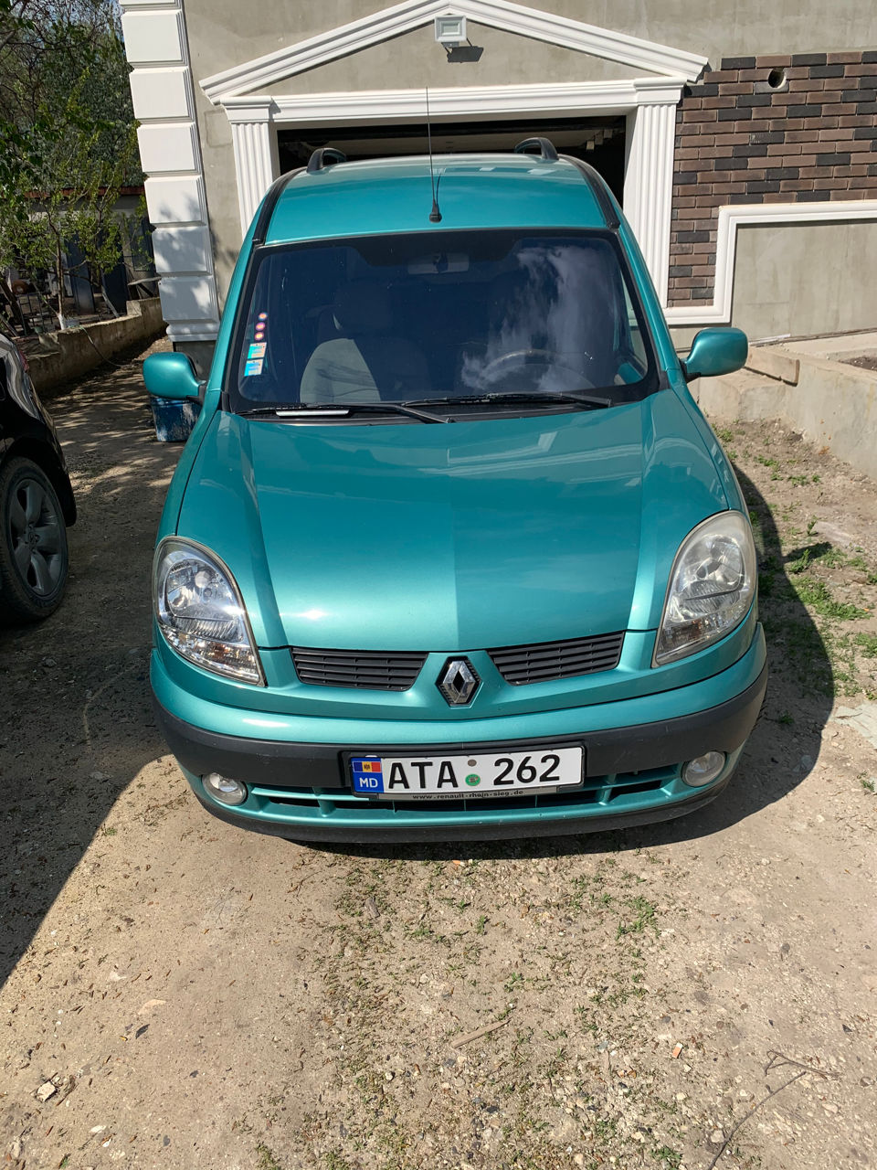 Renault Kangoo 2004 г. с пробегом 227000 км, Дизель, 3100 €