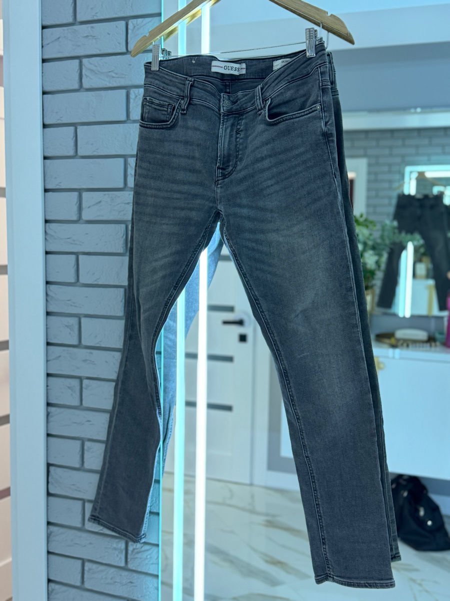 Blugi Guess foto 2