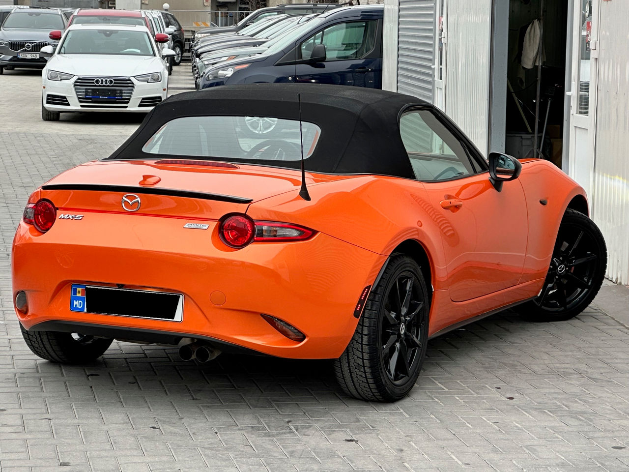 Mazda MX-5 foto 2