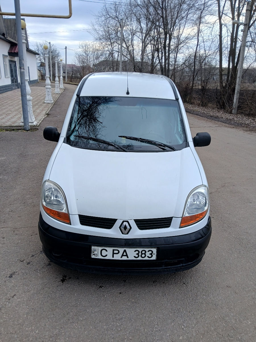 Renault Kangoo 2003 г. с пробегом 260000 км, Дизель, 2200 €