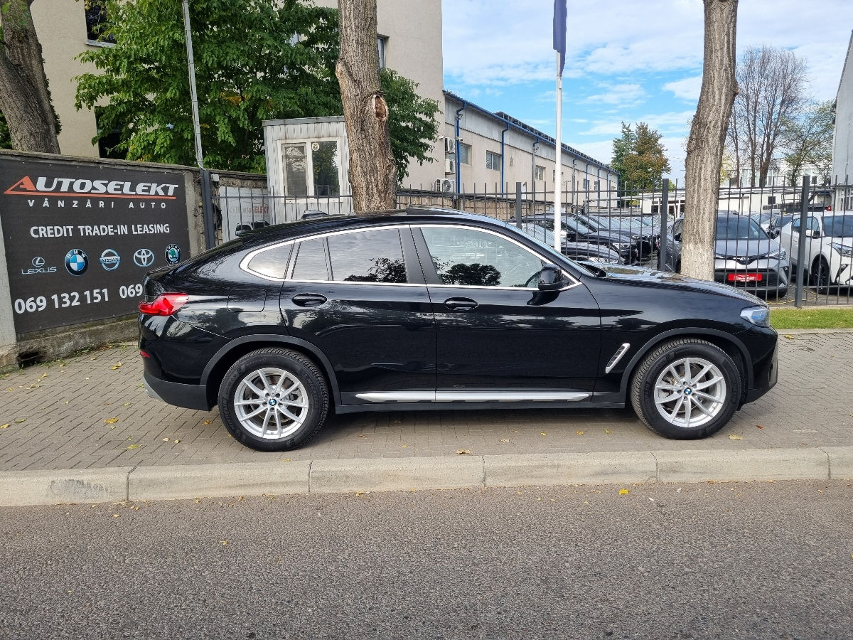 BMW X4 2022 photo 4