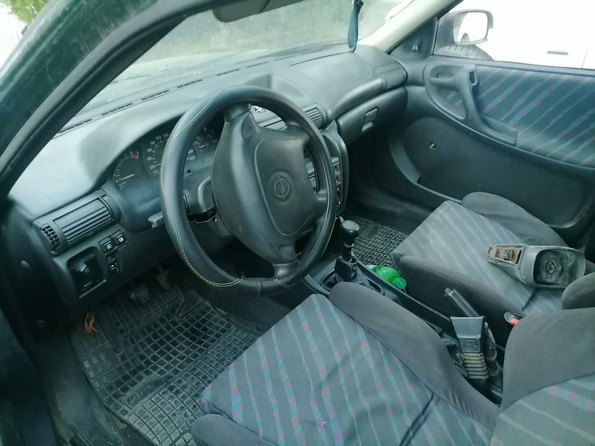 Opel Astra фото 0