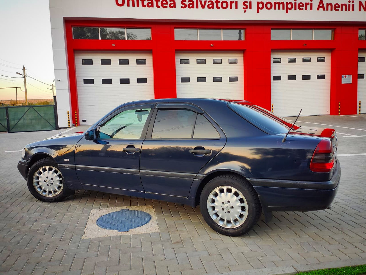 Mercedes C Class foto 12