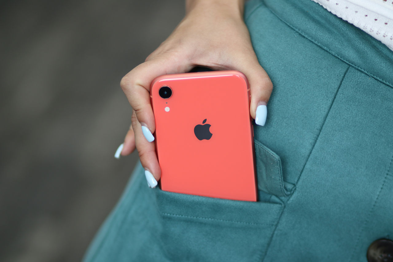 iPhone XR r 64 GB, 0% Credit de la 286 lei/lună!! Garanție 12 luni! foto 1