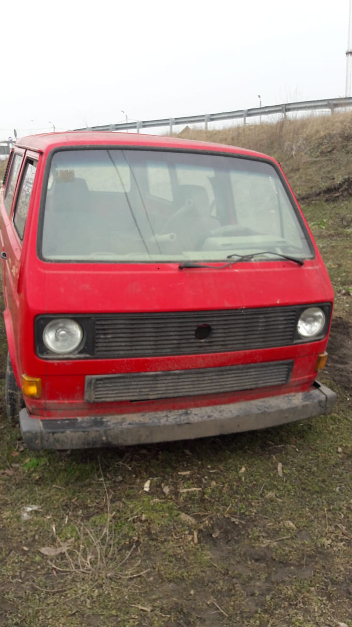 Volkswagen Caravelle foto 1