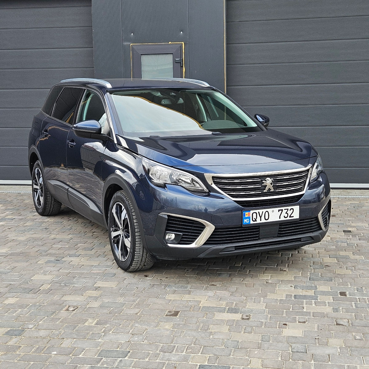 Peugeot 5008 фото 0