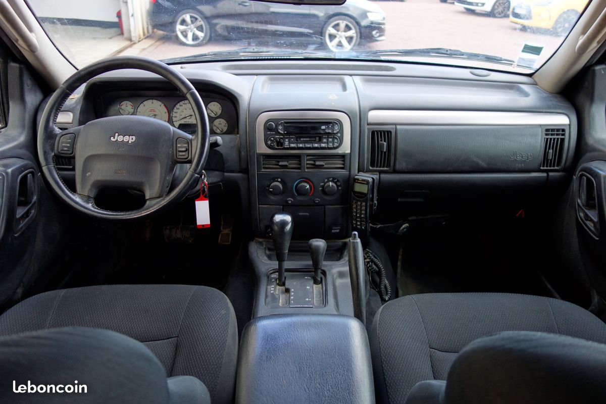 Jeep Cherokee фото 5