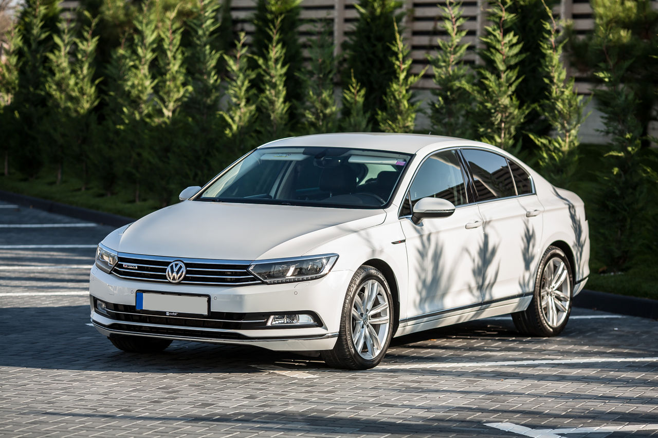 Volkswagen Passat foto 0