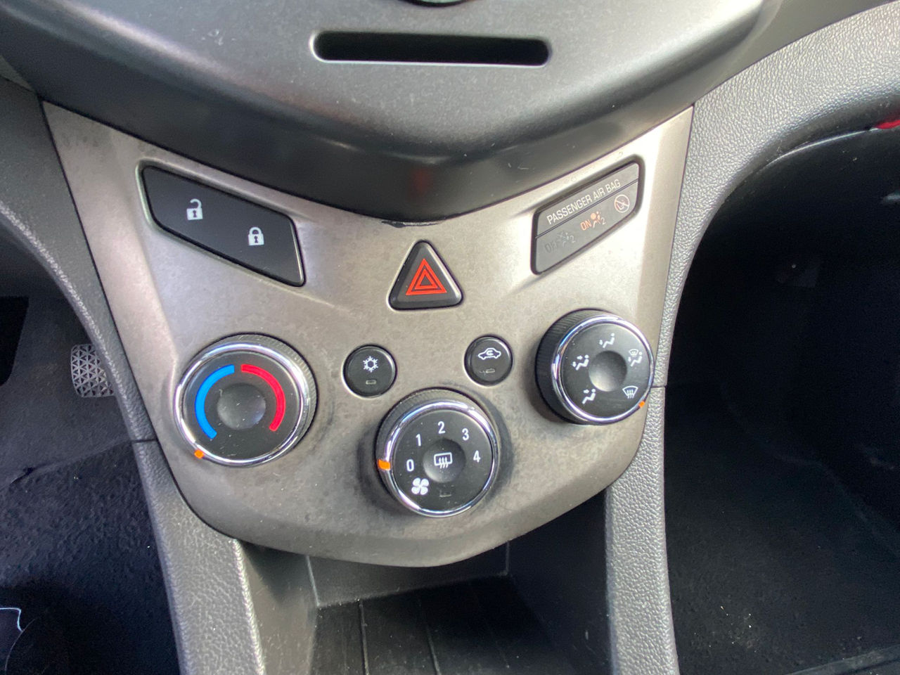 Chevrolet Aveo foto 13