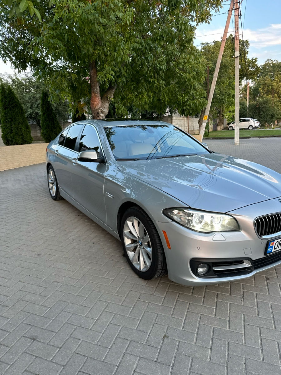 BMW 5 Series foto 1