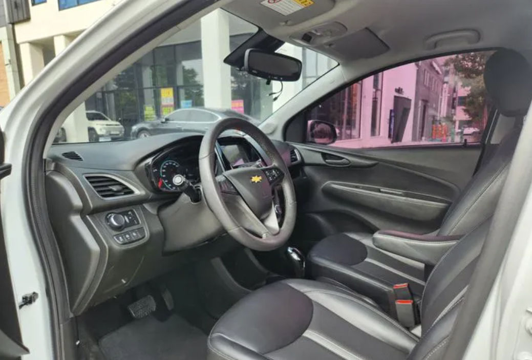 Chevrolet Spark фото 7