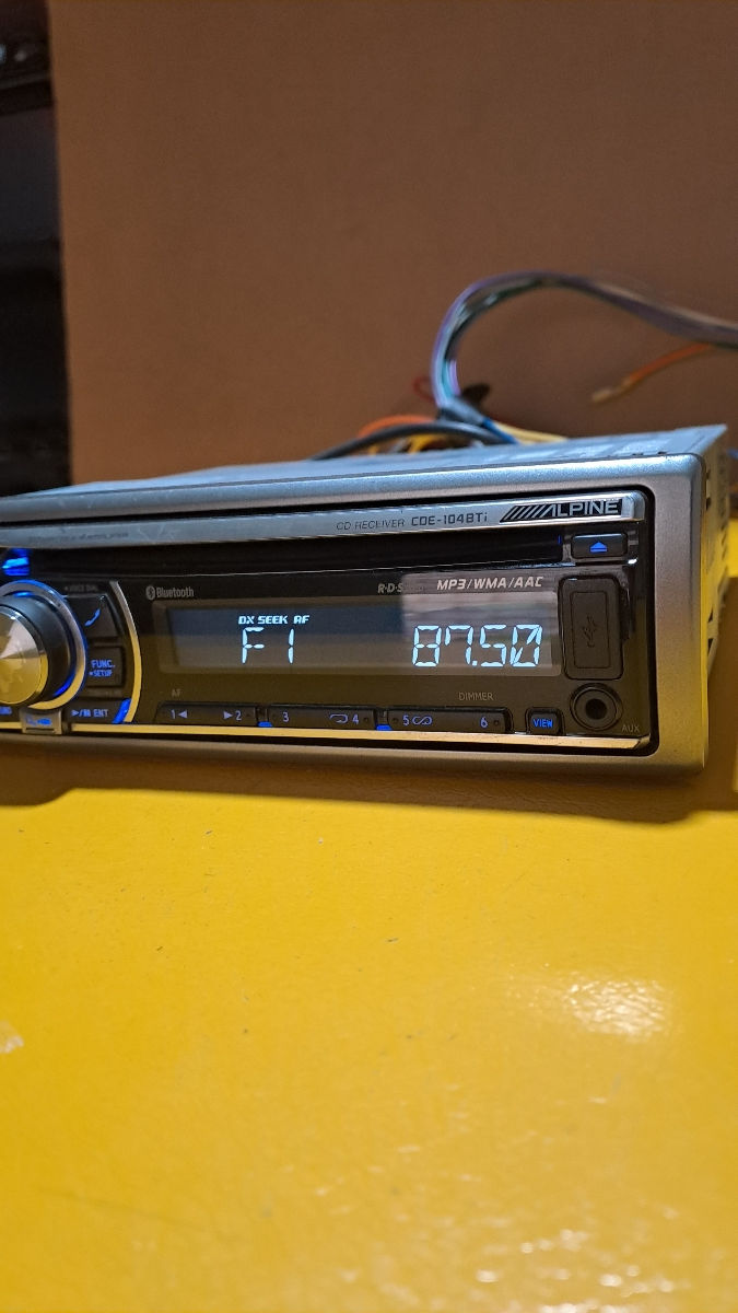 Alpine cde-104bti radiocasetofon магнитола  фото 3