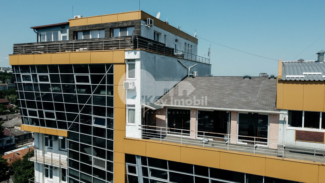 Oficiu cu o suprafață de 300 mp, Centru, 450000 € ! foto 17