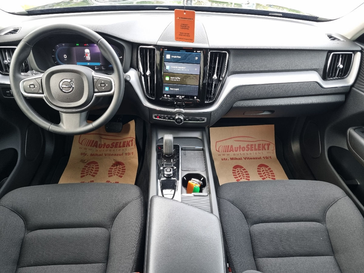 Volvo XC60 2021 photo 10