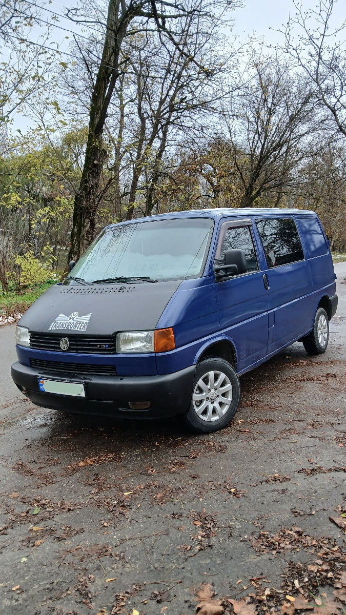 Volkswagen T4 2.5 TDI an 2000 2000 г. с пробегом, Дизель, 5000 €