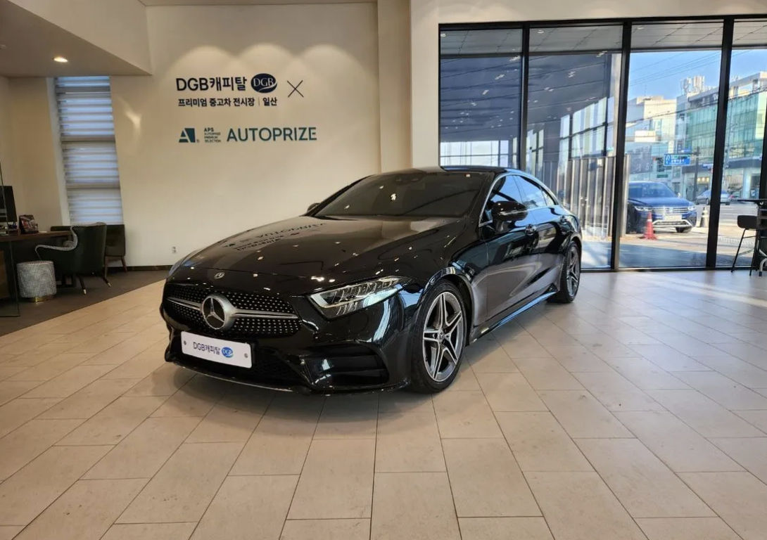 Mercedes CLS-Class foto 0