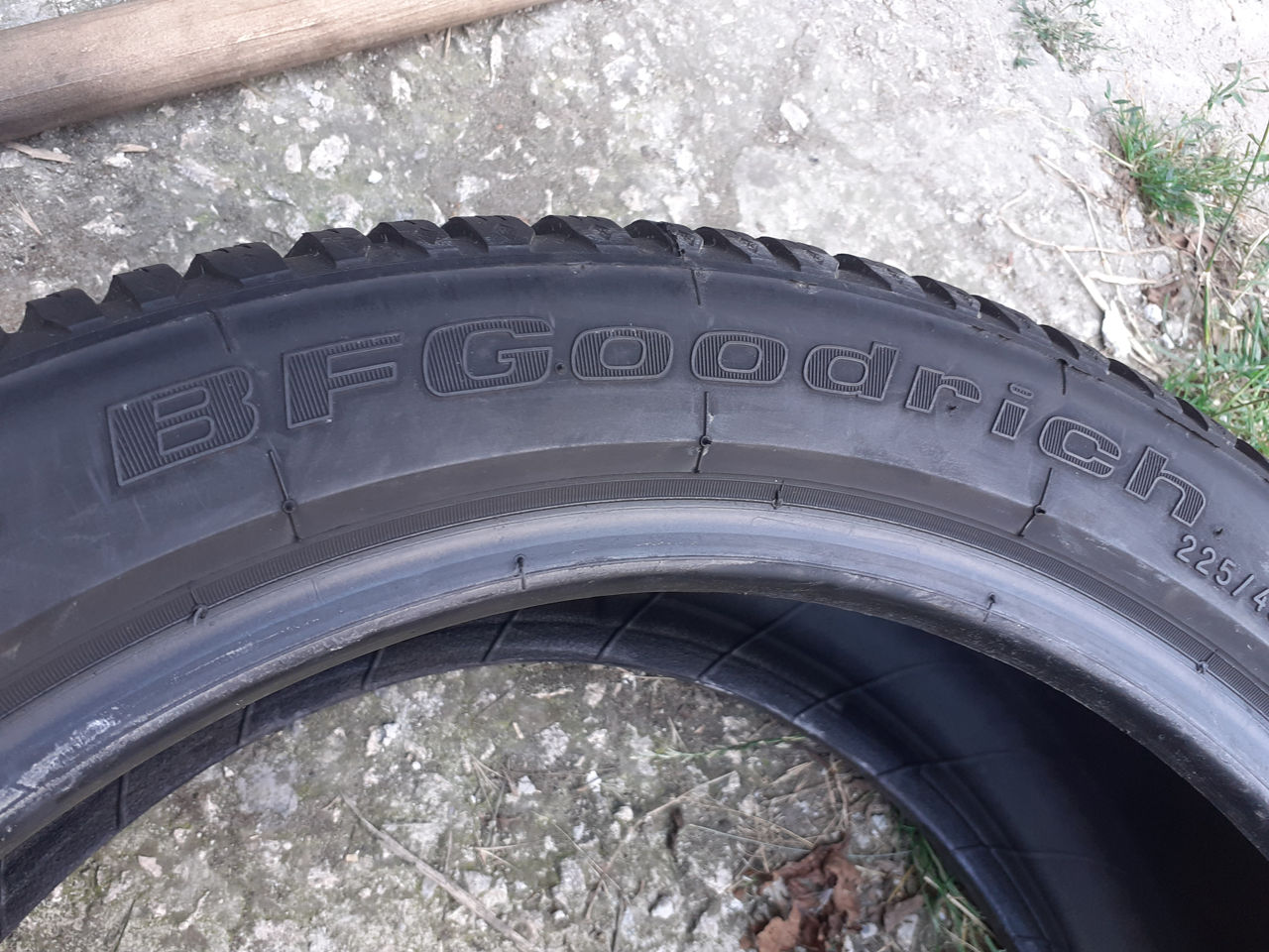 225 45 R17 BFGoodrich foto 2