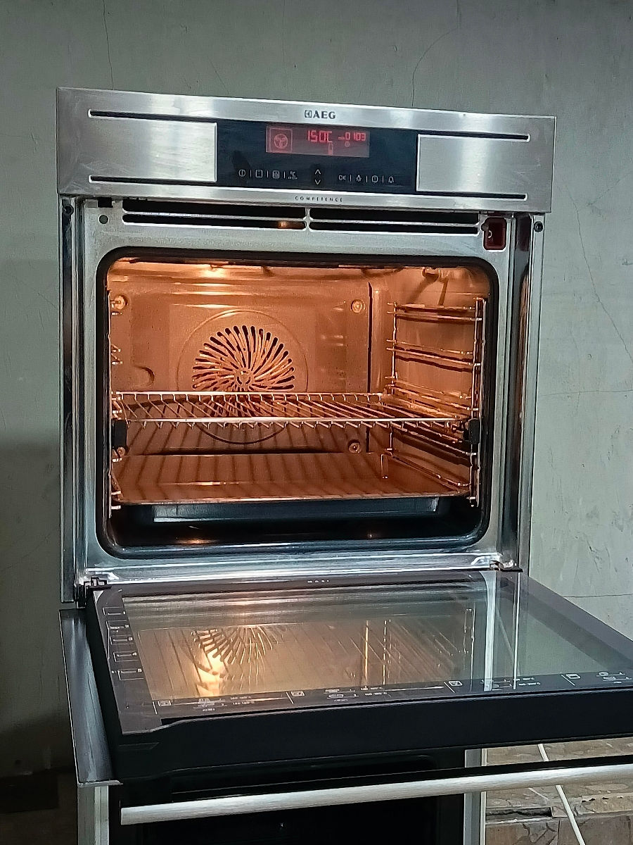 Cuptor AEG de ultimă generaţie, cu autocuraţare.Germany foto 6