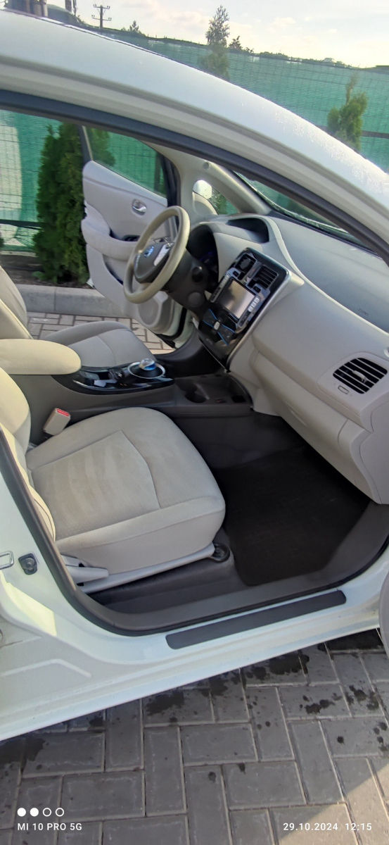 Nissan Leaf foto 18
