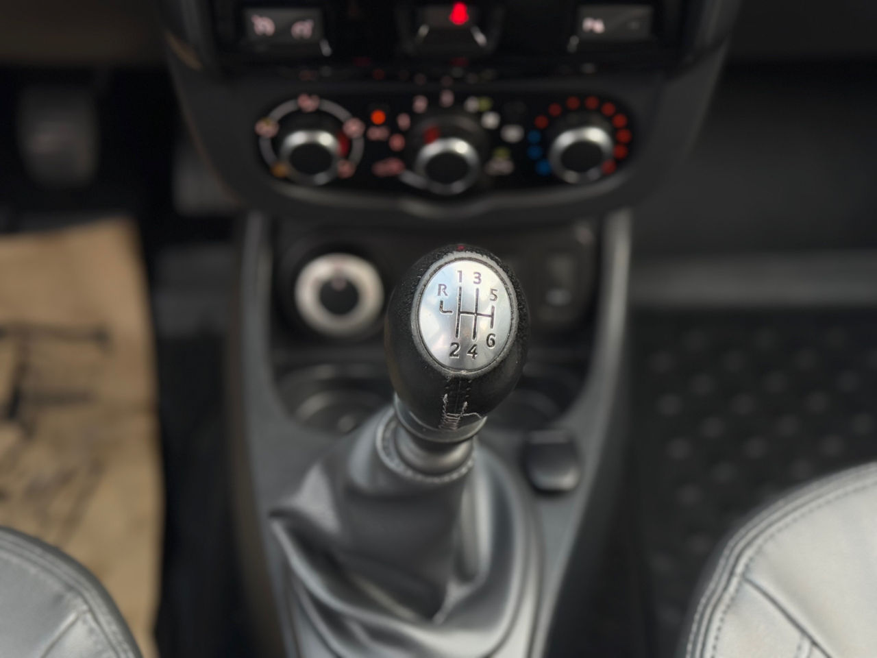 Dacia Duster foto 12