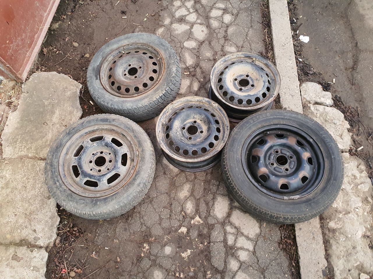 R14 - 4x100 - 500 lei toate