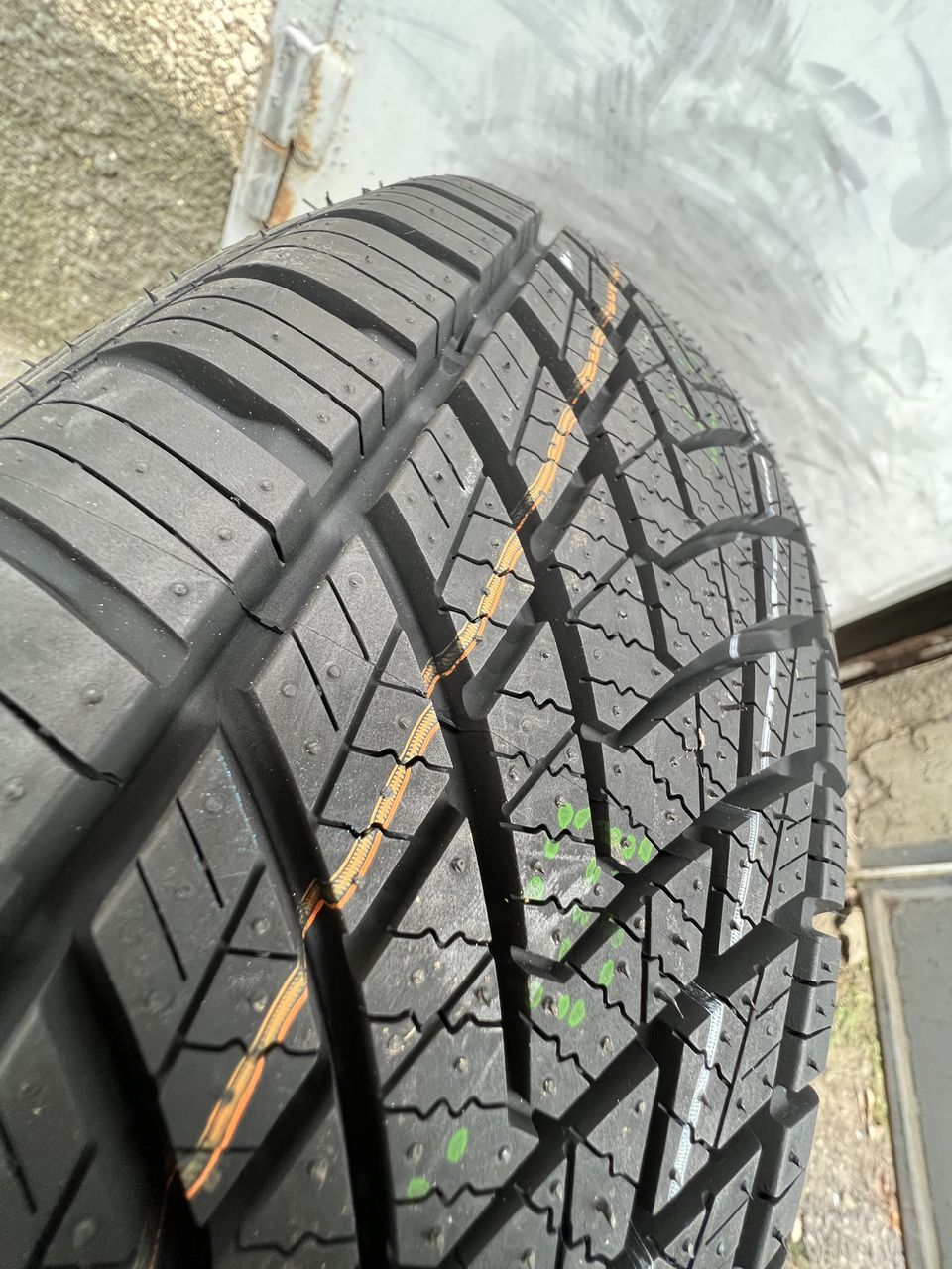 185/70 R14 Tracmax Allseason Trac saver (4 seasons)/ Доставка, livrare toata Moldova foto 3