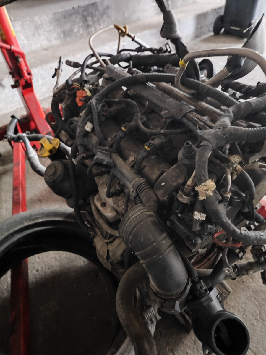 Se vinde motor opel corsa astra h fiat 1.3 cdti 1.3 multijet фото 0
