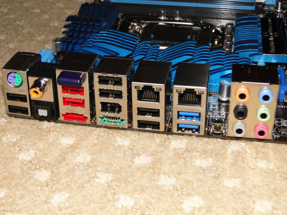 LGA1155 / Asus Z68 Deluxe/GEN3 - Testare / Instalare фото 2