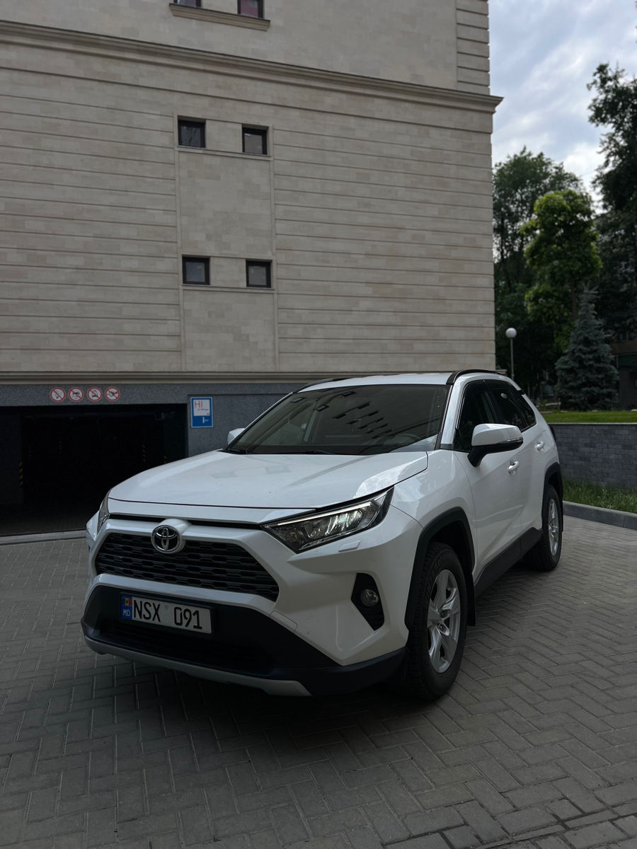 Chirie auto Buiucani foto 9