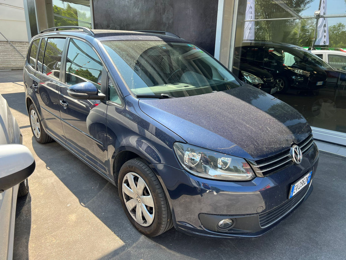 Volkswagen Touran foto 2