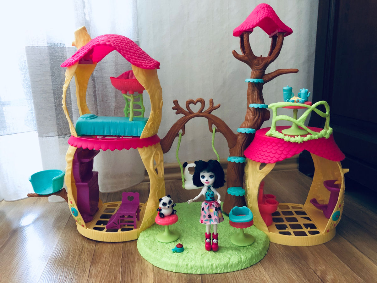 Enchantimals большой дом на дереве с куклой, пандой и мебелью