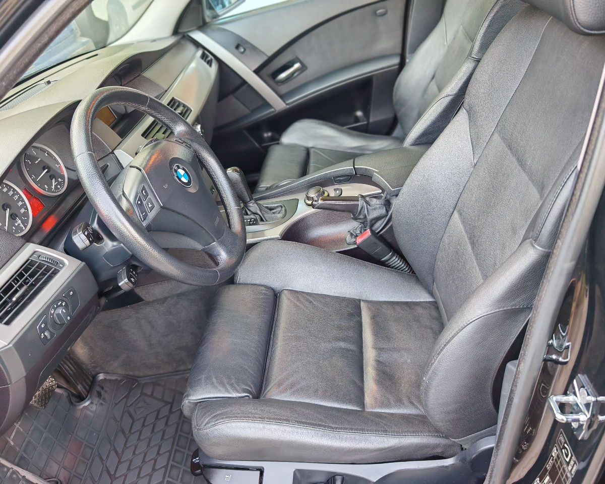 BMW 5 Series фото 5