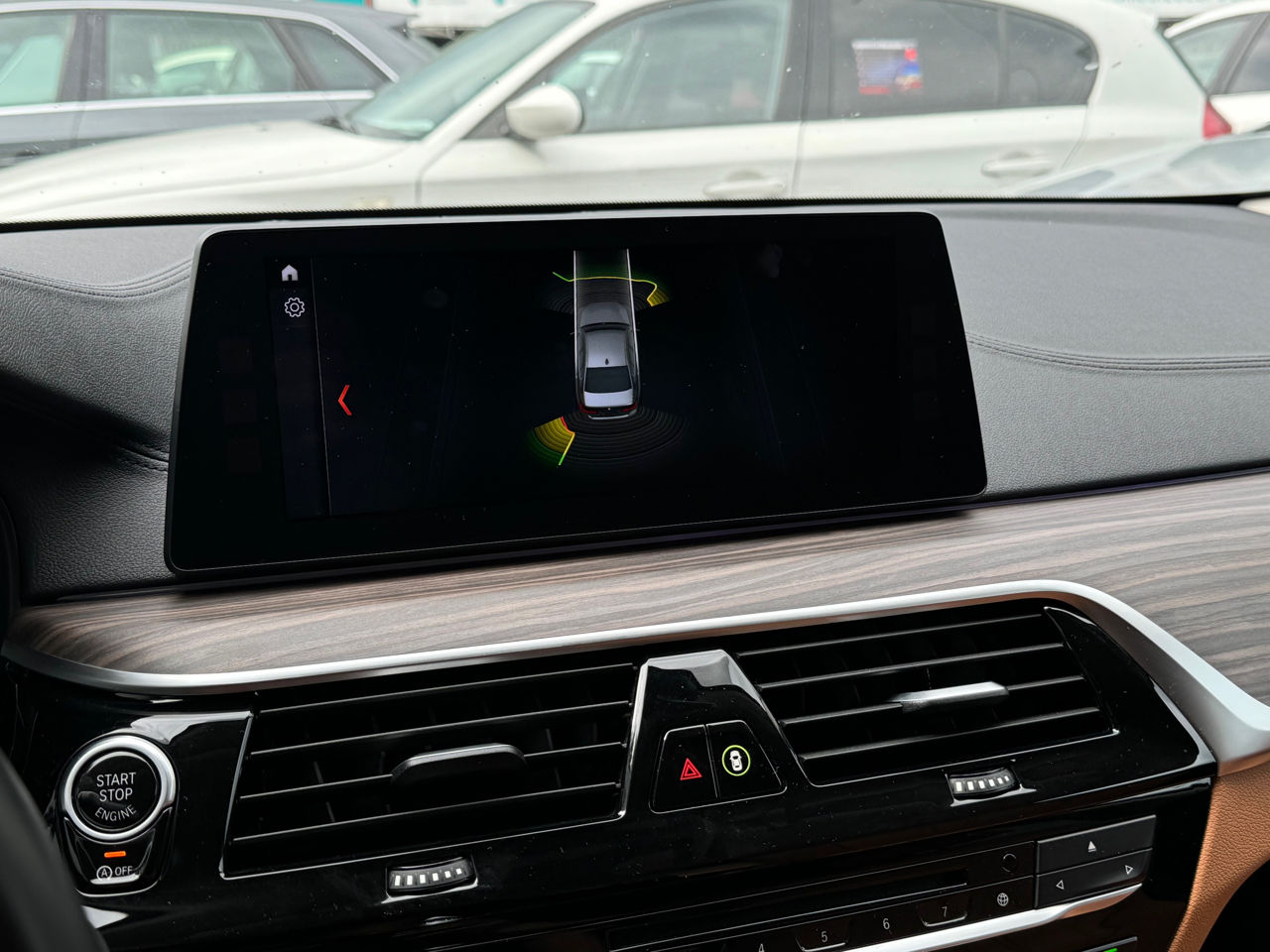 BMW 5 Series foto 11