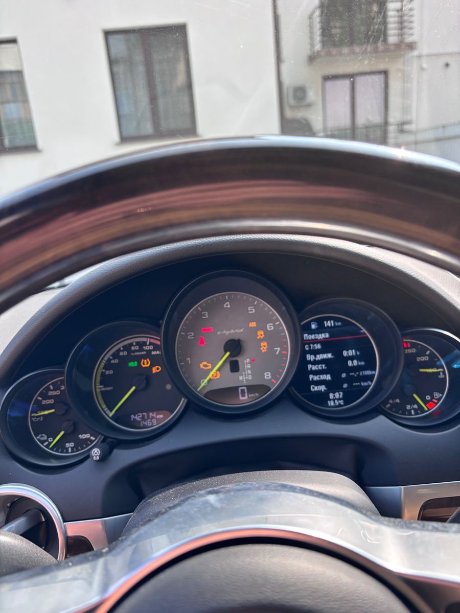 Porsche Cayenne foto 6