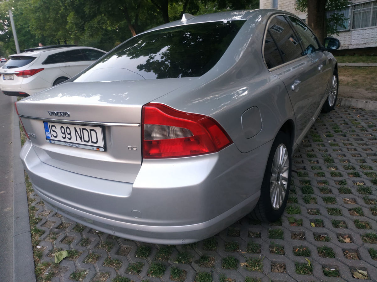 Volvo S80 foto 2