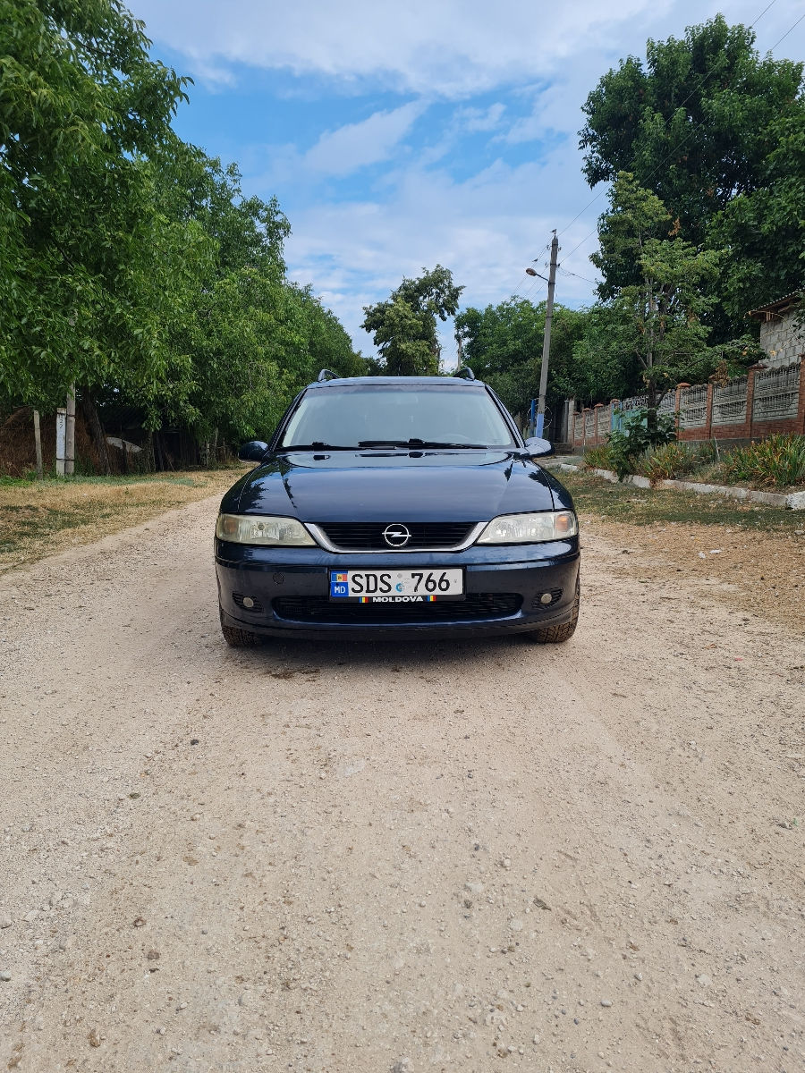 Opel Vectra фото 2