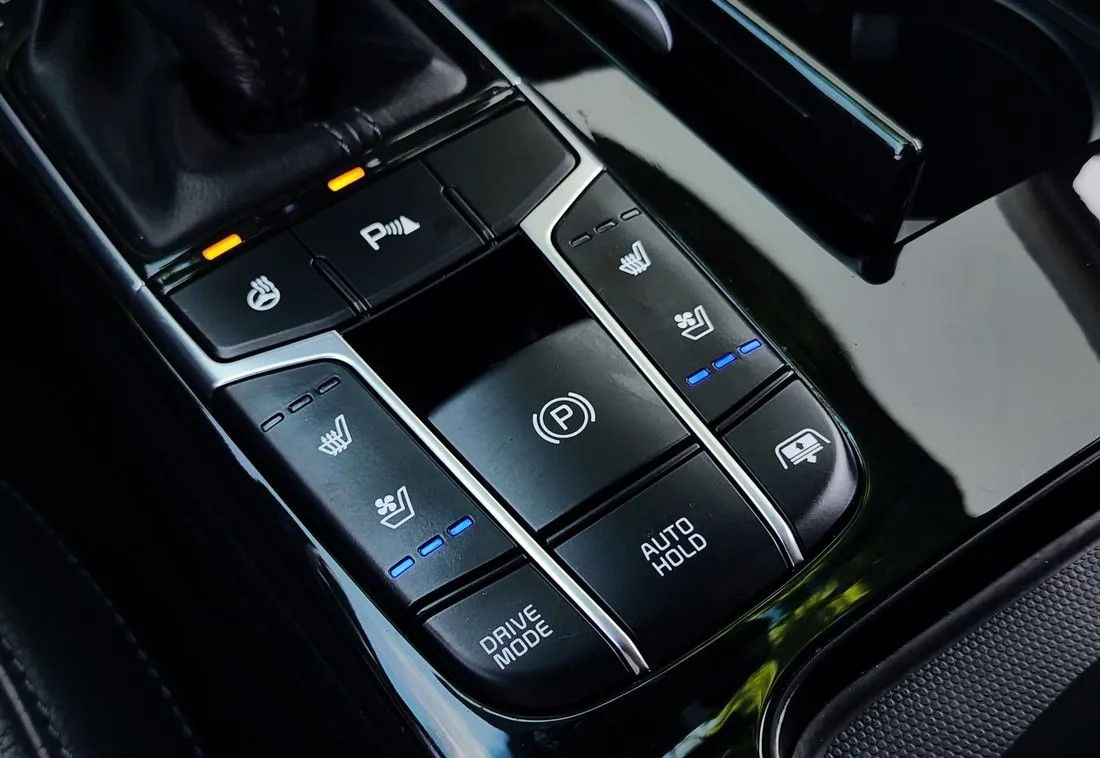 KIA K7 фото 11