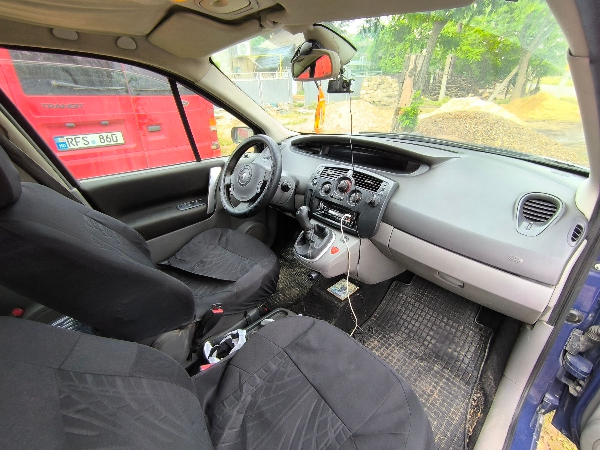Renault Grand Scenic foto 6