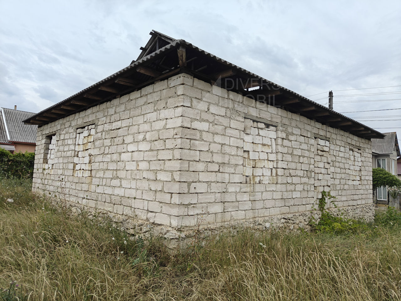 Casă în orașul Strășeni, toate comunicațiile foto 3