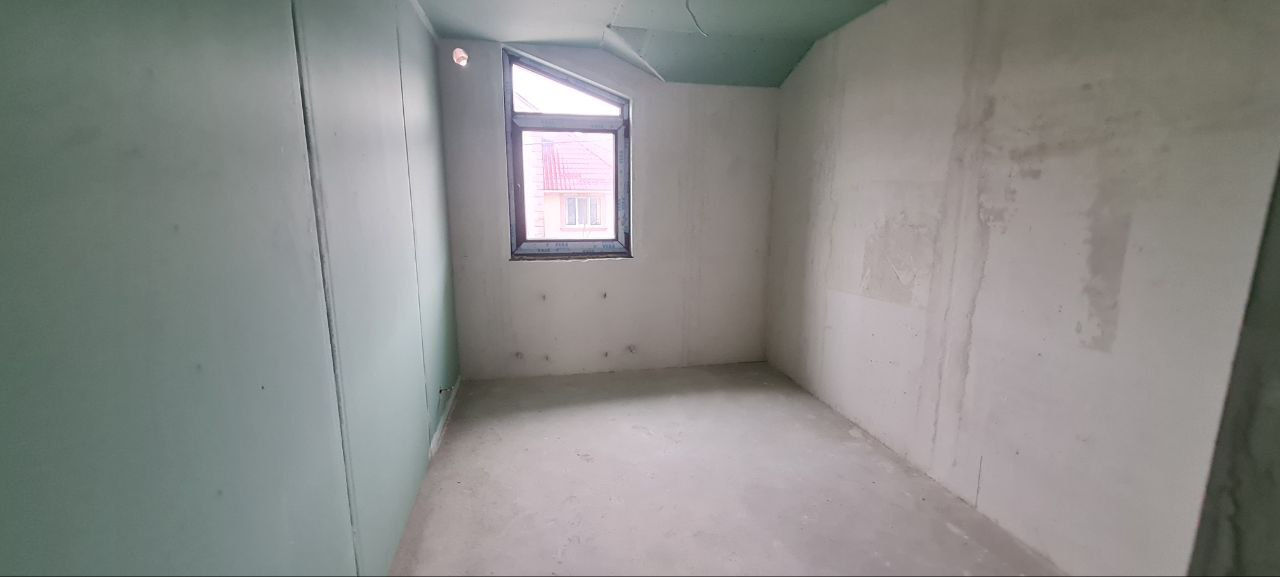 Townhouse în 2 nivele+2 ari! foto 4