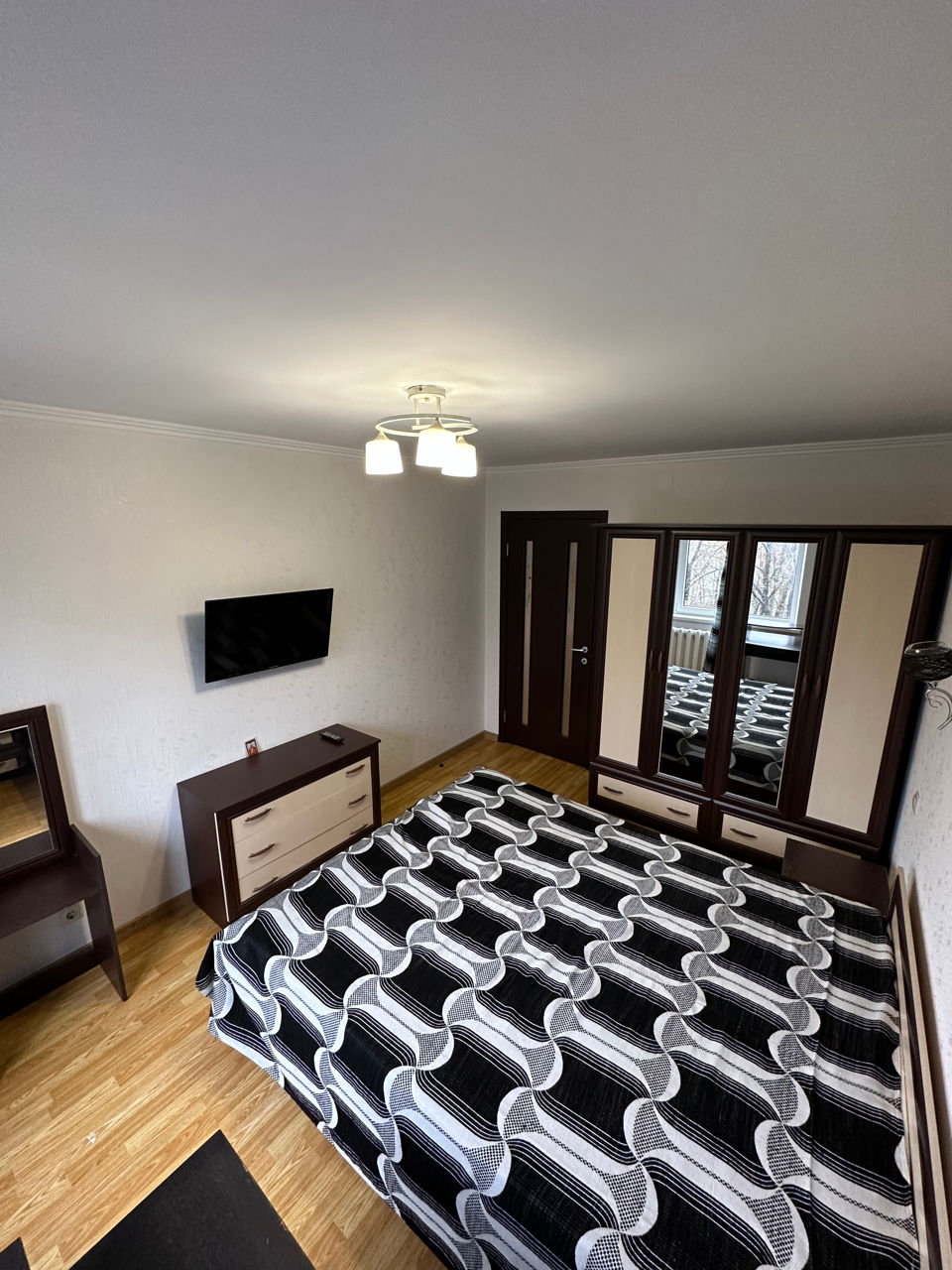 Apartament cu 3 camere, 80 m², Botanica, Chișinău foto 3