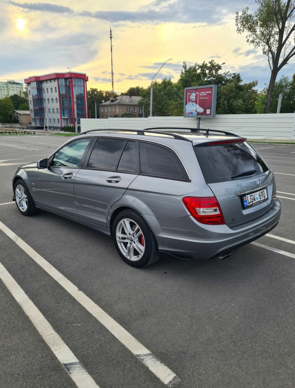 Mercedes C Class foto 4