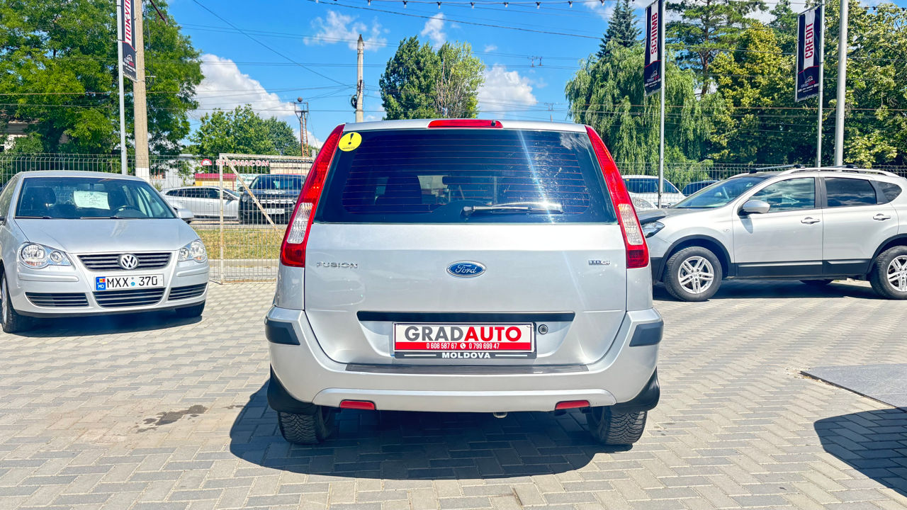 Ford Fusion фото 3