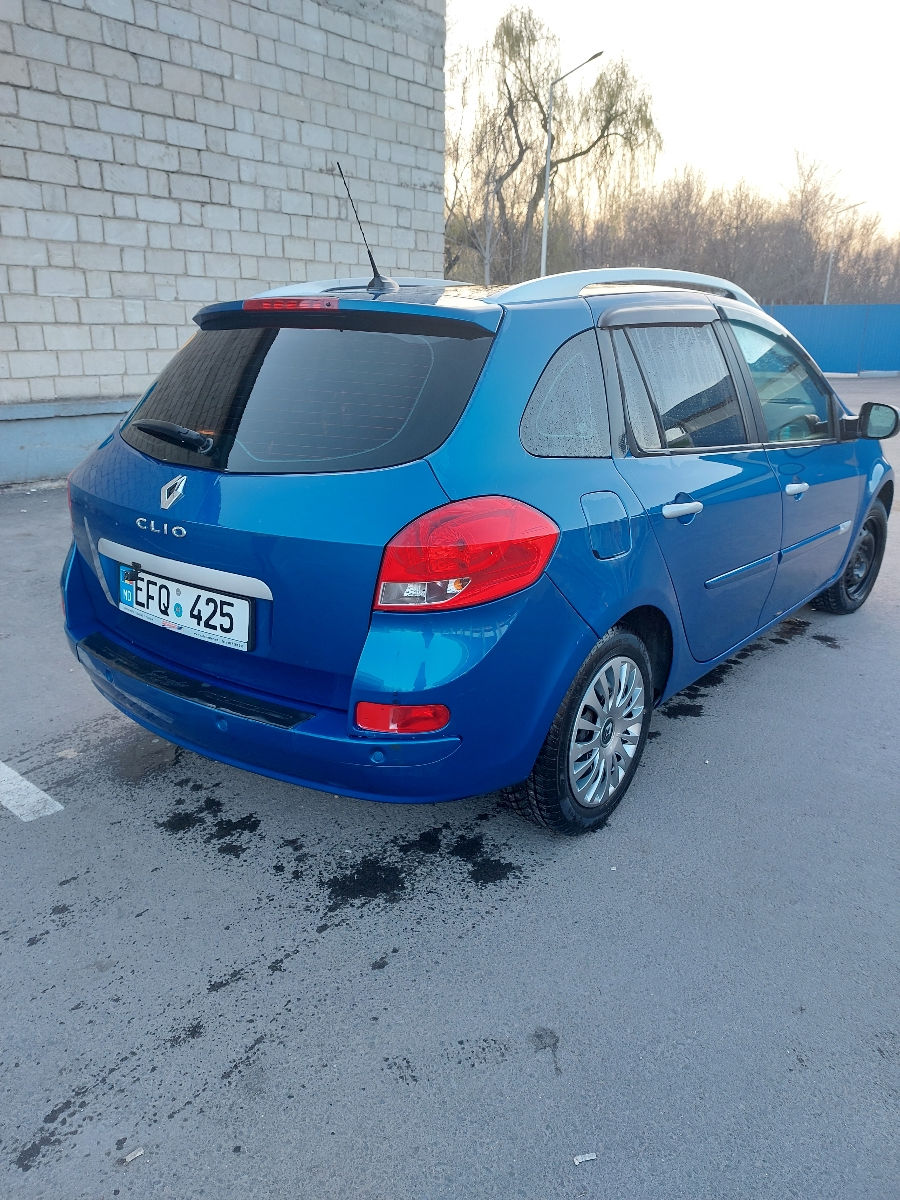 Renault Clio foto 8