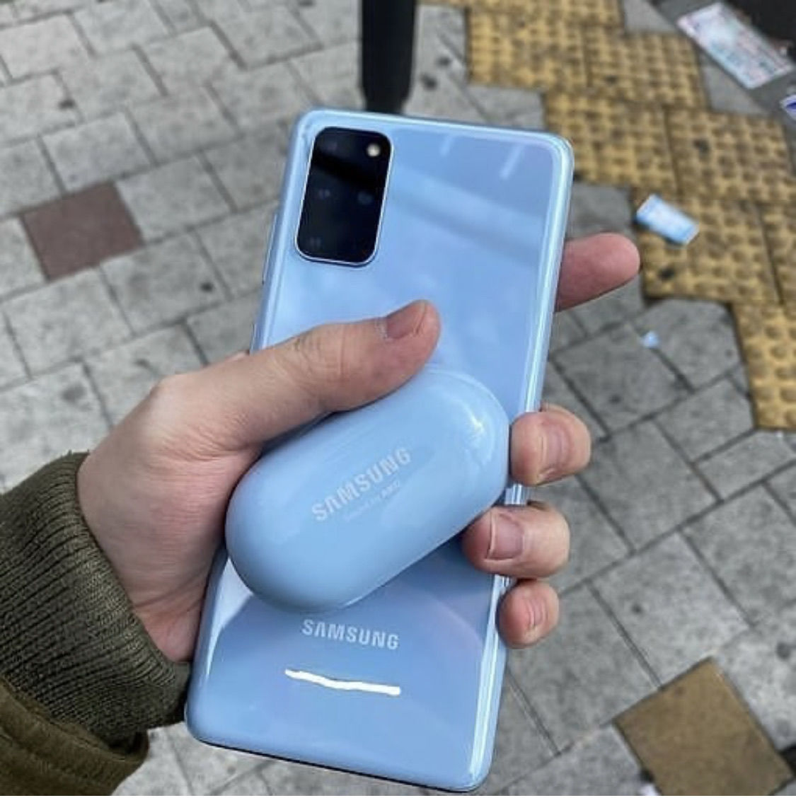 s10 lite v s20