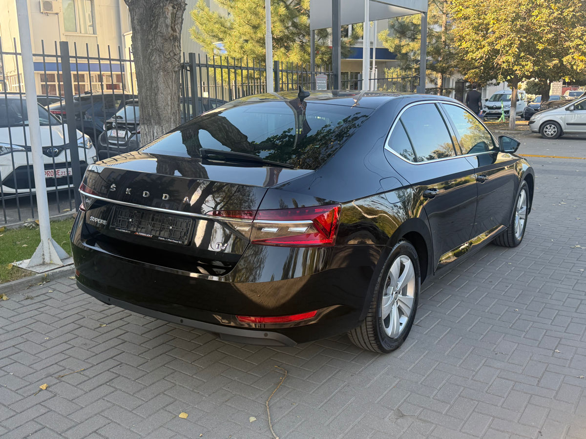 Skoda Superb 2020 photo 5